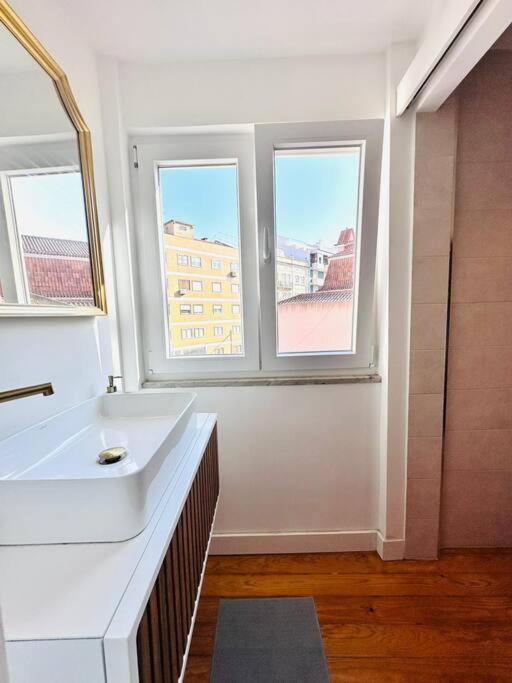 Lisbon City Center Flat For 6 Pp Extérieur photo